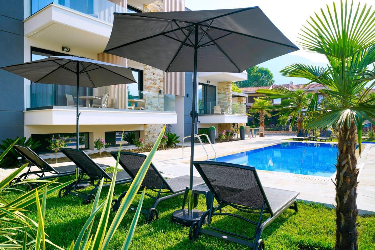 Aparthotel Tereza Golden à Chrysi Ammoudia Extérieur photo