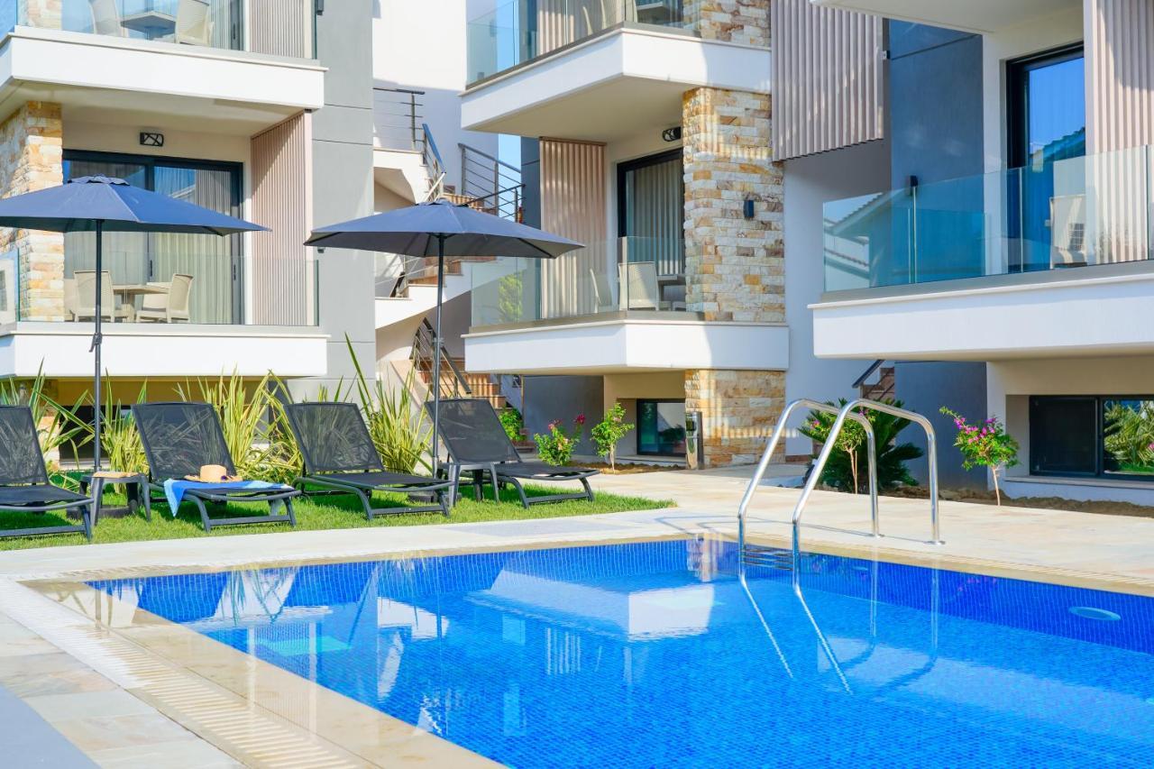 Aparthotel Tereza Golden à Chrysi Ammoudia Extérieur photo