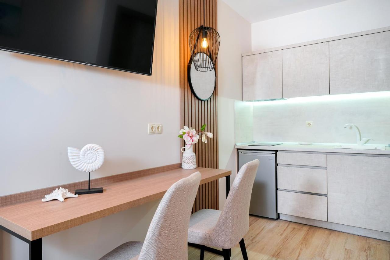 Aparthotel Tereza Golden à Chrysi Ammoudia Extérieur photo